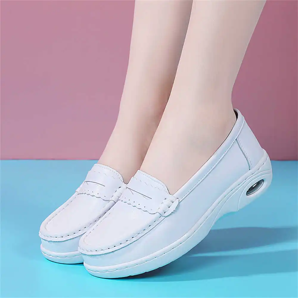 Chunky สีขาวส้นรองเท้า Oxford  - Sewing Industry บทวิจารณ์และราคา