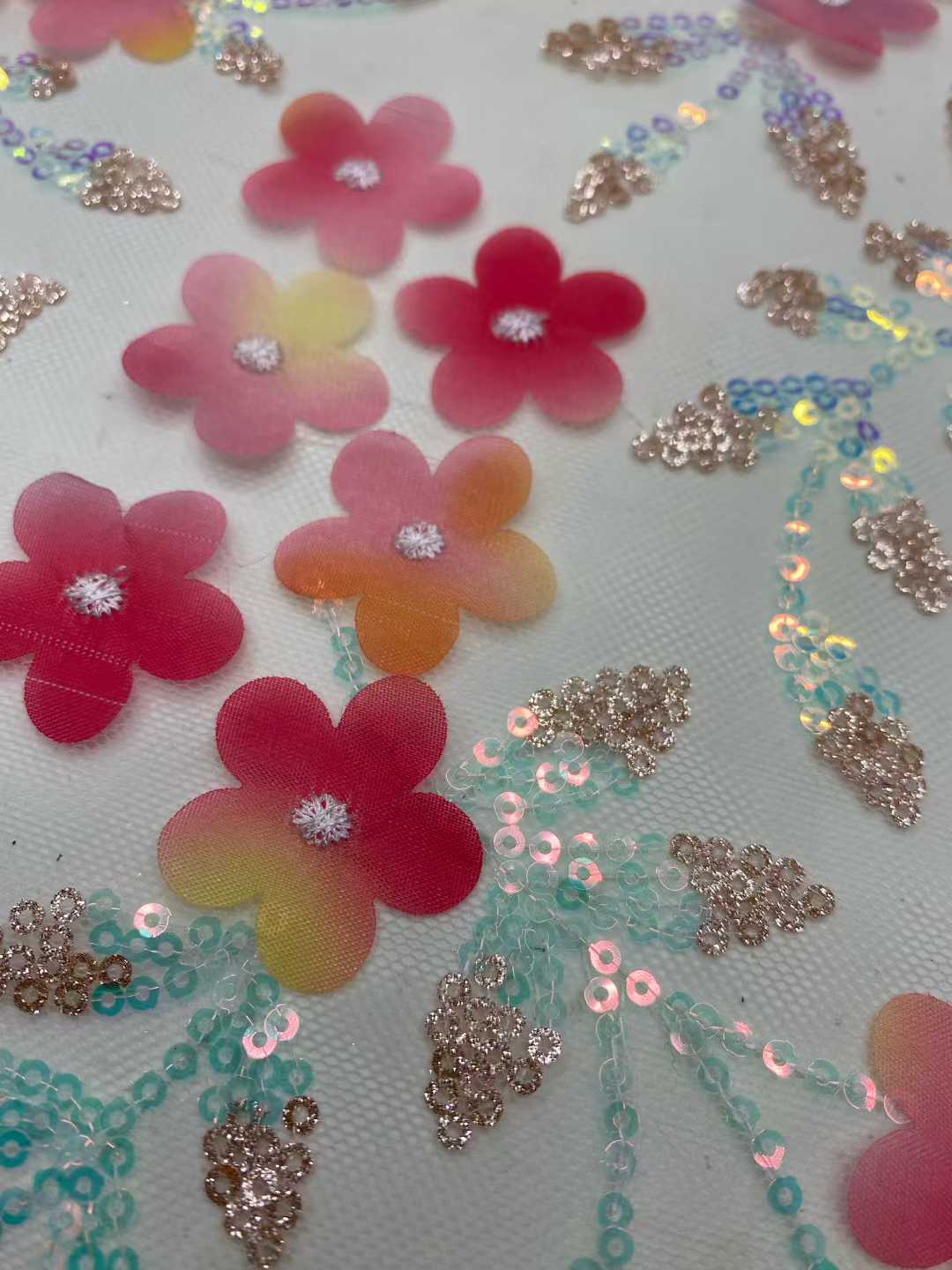 ดอกไม้ 3 มิติ สำหรับตกแต่งเสื้ - Sewing Net บทวิจารณ์และราคา